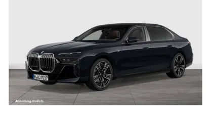 Gebraucht BMW 740 M Sport 286 PS (210 kW) 2025 Carbonschwarz Limousine