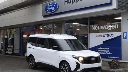 Frozen white Neu 2025 Ford Tourneo Courier Titanium Van / Kleinbus | 26.950 € (Fairer Preis)