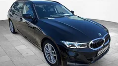 Schwarz Gebraucht 2023 BMW 318 Sport Line Kombi | 36.300 € (Teuer)