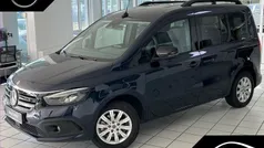 Blau, Gebraucht 2023 Mercedes EQT200 Van / Kleinbus | 27.450 € (Guter Preis)