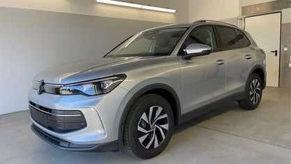 Gebraucht VW Tiguan IQ Drive 150 PS (110 kW) 2024 [f0f0] oyster silver metallic SUV