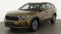 Bronx gold metallic Gebraucht 2024 Skoda Kodiaq Selection SUV | 43.445 € (Superpreis)