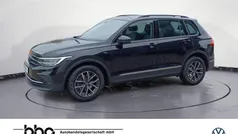 Schwarz Gebraucht 2022 VW Tiguan Life SUV | 29.830 € (Fairer Preis)