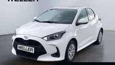 Weiss Gebraucht 2021 Toyota Yaris Comfort Kleinwagen | 13.495 € (Fairer Preis)