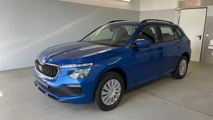 [8x8x] race blue metallic Neu 2025 Skoda Kamiq SUV | 21.680 € (Guter Preis)
