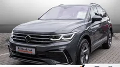 Grau (delfingrau metallic) Gebraucht 2022 VW Tiguan R-line SUV | 38.491 € (Fairer Preis)