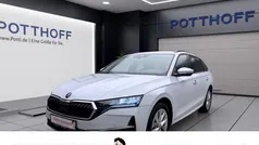 Weiss Gebraucht 2024 Skoda Octavia Selection Kombi | 29.777 € (Guter Preis)