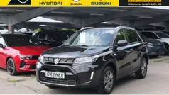 Silky silver Gebraucht 2024 Suzuki Vitara GL SUV | 21.980 € (Superpreis)