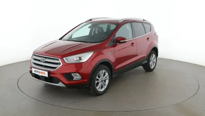 Usado Ford Kuga Titanium 150 HP (110 kW) 2019 Vermelho SUV
