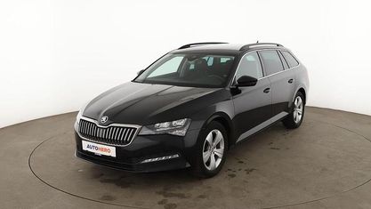 Używany Skoda Superb Ambition 190 KM (139 kW) 2021 Czarny Kombi