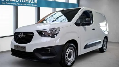 Gebraucht Opel Combo Edition 102 PS (75 kW) 2022 Weiß Van / Kleinbus