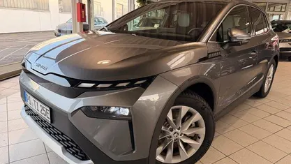 : graphitegrau metallic Gebraucht 2025 Skoda Elroq Lodge SUV | 44.888 € (Fairer Preis)