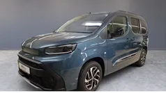 Blau Gebraucht 2024 Toyota Proace Verso City Kombi | 32.490 € (Fairer Preis)