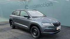 Grau Gebraucht 2021 Skoda Karoq SUV | 31.094 € (Fairer Preis)