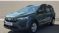 Grau Gebraucht 2024 Dacia Jogger Essentiel Van / Kleinbus | 19.650 € (Fairer Preis)