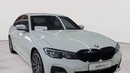 Gebraucht BMW 320 M Sport 190 PS (139 kW) 2020 Alpinweiß Limousine