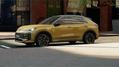 Nuova VW T-Roc R-line 150 CV (110 kW) 2026 Giallo SUV