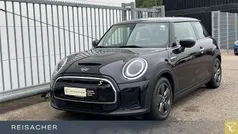 Schwarz Gebraucht 2022 Mini Cooper Coupé Essential Coupé | 16.990 € (Fairer Preis)