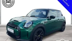 Grün Gebraucht 2022 Mini Cooper SE Classic Kleinwagen | 19.790 € (Fairer Preis)