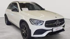 Polarweiß Gebraucht 2020 Mercedes GLC300 AMG line SUV | 35.490 € (Fairer Preis)