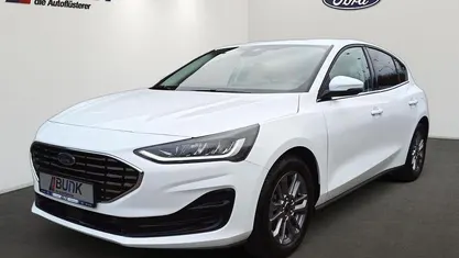 Gebraucht Ford Focus Titanium 125 PS (91 kW) 2024 Limousine