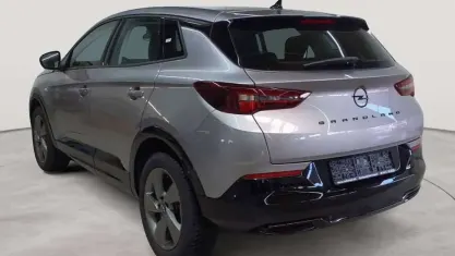 Gebraucht Opel Grandland X 131 PS (96 kW) 2024 Quarz silber metallic SUV