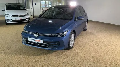 Gebraucht VW Golf VIII Style 204 PS (150 kW) 2025 Blau Limousine