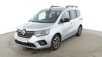 Gebraucht 2023 Renault Kangoo Techno Van / Kleinbus | 22.300 € (Fairer Preis)
