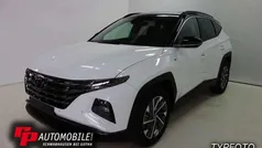 Polar white/schwarz Gebraucht 2022 Hyundai Tucson Trend SUV | 26.990 € (Guter Preis)