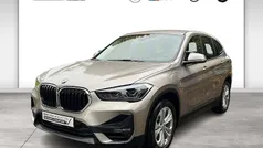 Silber Gebraucht 2021 BMW X1 Advantage SUV | 22.890 € (Guter Preis)