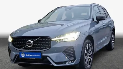 Grau Gebraucht 2023 Volvo XC60 Plus SUV | 42.904 € (Fairer Preis)