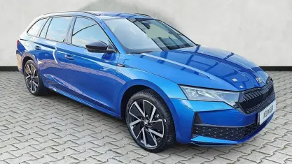 Neu Skoda Octavia SportLine 150 PS (110 kW) 2025 Raceblau metallic Kombi