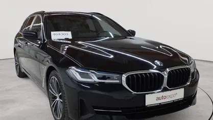 Schwarz uni Gebraucht 2022 BMW 530e Sport Line Kombi | 29.490 € (Fairer Preis)