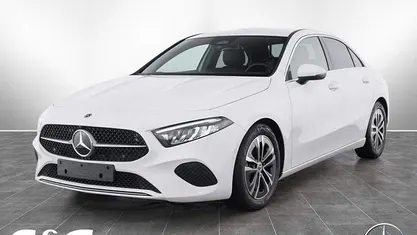 Gebraucht 2024 Mercedes A180 Progressive Limousine | 28.877 € (Fairer Preis)