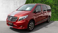 Rot Gebraucht 2022 Mercedes Vito Van / Kleinbus | 39.151 € (Fairer Preis)
