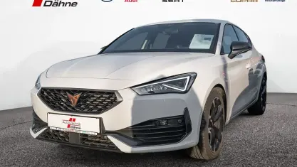 Używany Cupra Leon Basis 150 KM (110 kW) 2023 Biały Sedan/Limuzyna