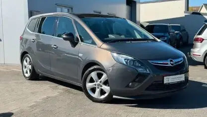 Używany Opel Zafira Tourer Innovation 140 KM (102 kW) 2013 Szary Minivan