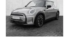 Rooftop grey metalli Gebraucht 2021 Mini Cooper Classic Kleinwagen | 21.890 € (Fairer Preis)