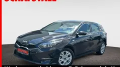 Schwarz ((1k) zilinaschwarz met.) Gebraucht 2024 Kia Ceed Comfort Limousine | 21.469 € (Superpreis)