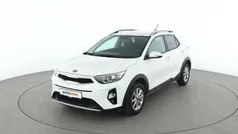 Weiß Gebraucht 2020 Kia Stonic Vision SUV | 14.590 € (Fairer Preis)
