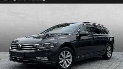 Gebraucht VW Passat Business 150 PS (110 kW) 2022 Grau (mangangrau metallic) Kombi