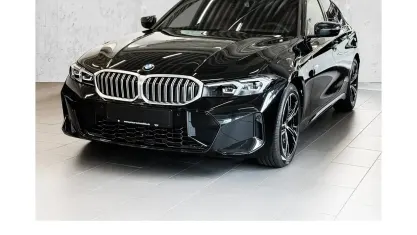 Neu BMW 318 M Sport 156 PS (114 kW) 2026 Black sapphire Limousine