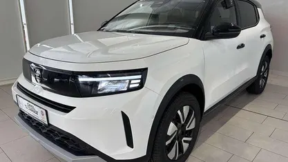 Weiß Neu 2025 Opel Frontera SUV | 22.490 € (Guter Preis)