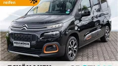 Schwarz Gebraucht 2023 Citroën Berlingo PureTech Van / Kleinbus | 25.490 € (Fairer Preis)