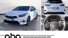 Carraraweiß uni Neu 2025 Kia Ceed Limousine | 24.660 € (Fairer Preis)
