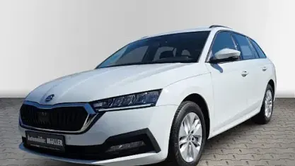 Begagnad Skoda Octavia Ambition 150 HK (110 kW) 2023 Vit Kombi