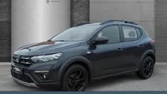 Grau Gebraucht 2022 Dacia Sandero Essentiel Kleinwagen | 11.900 € (Fairer Preis)