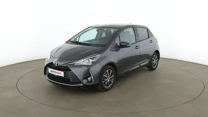Gebraucht Toyota Yaris Club 112 PS (82 kW) 2019 Grau Limousine