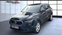 Onyx black (metallic) Gebraucht 2024 Volvo XC40 Core SUV | 33.290 € (Guter Preis)