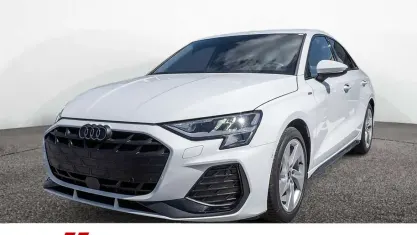 Gebraucht Audi A3 Business 150 PS (110 kW) 2025 Gletscherweiß metallic Limousine